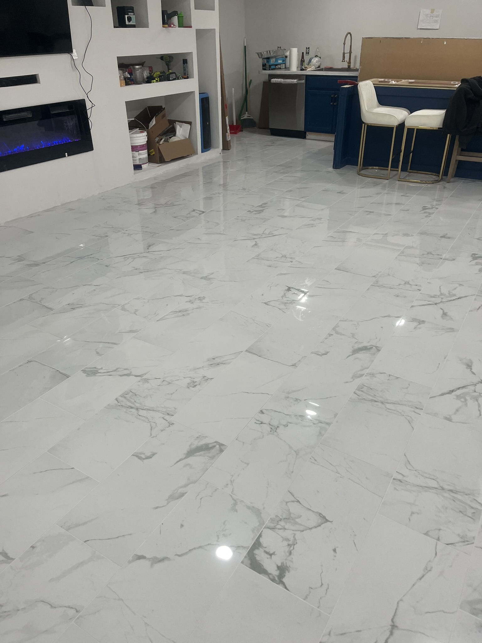 Large-format floor tile installation in Northwest Arkansas